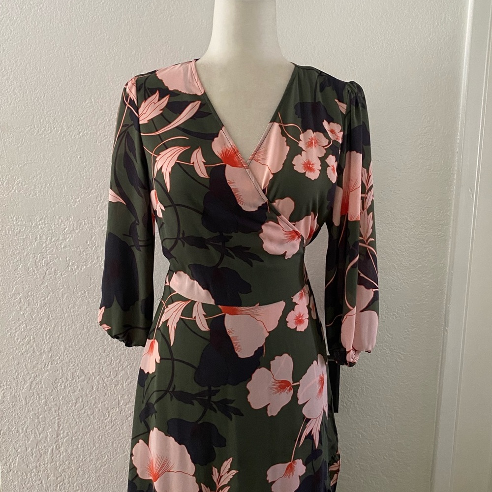 Bar III Green Floral Wrap Style Women’s Maxi Dress✨